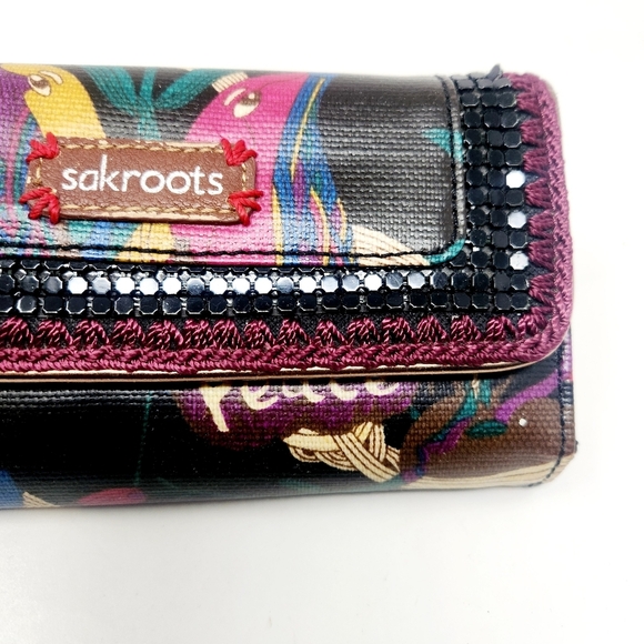 Sak Roots | Women's Multicolored Floral Printed Snap Trifold Wallet (One Size) - Picture 6 of 15
